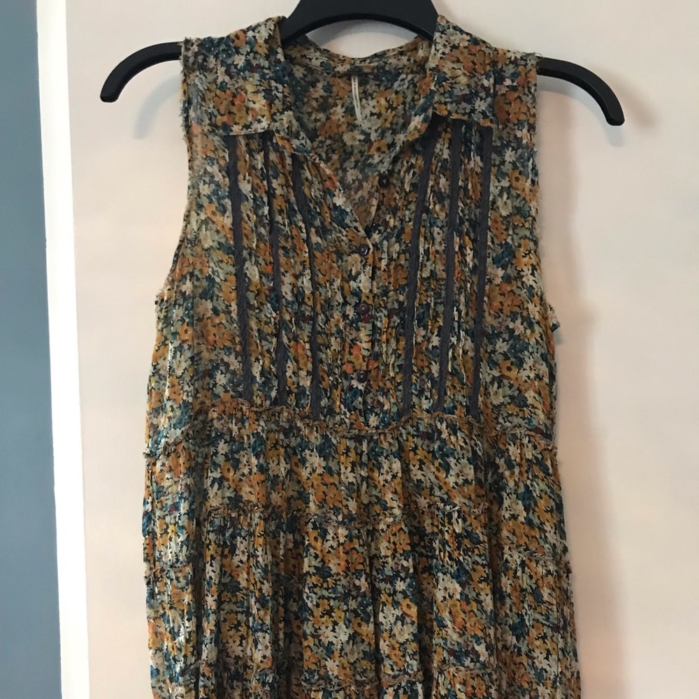Free people sleeveless tiered top